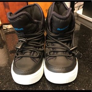 COPY - Brand new NATIVE toddler winter boots size 8